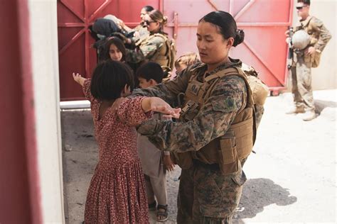 11 Fotos Del Trabajo De Los Soldados De Eeuu Durante La Evacuación De