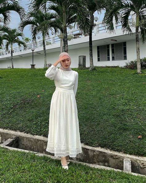 Referensi Ootd Simpel Dengan Dress Untuk Lebaran