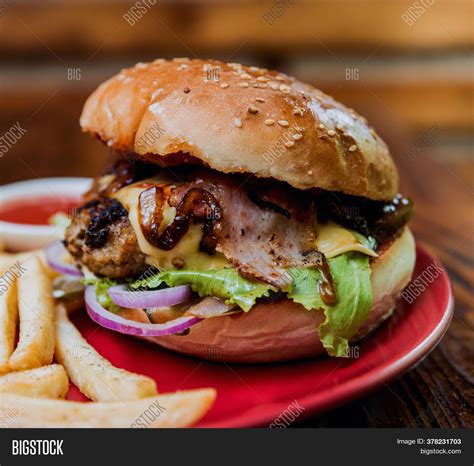 Big Cheeseburger Chips Image & Photo (Free Trial) | Bigstock