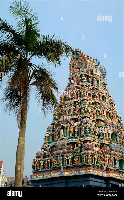 Hindu Gopuram Temple Singapore Hi Res Stock Photography And Images Alamy