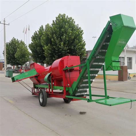 Peanut Picking Machine Groundnut Picker Peanut Harvester China