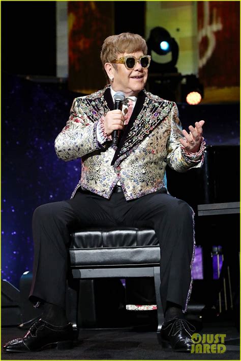 Elton John Shines At Farewell Tour Announcement In Nyc Photo 4020834