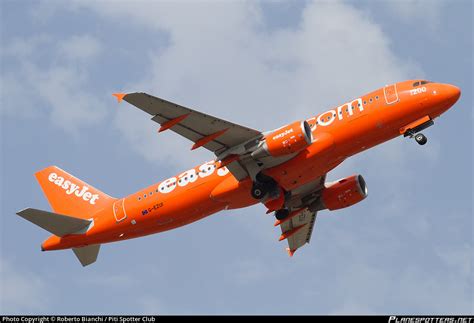 G EZUI EasyJet Airbus A320 214 Photo By Roberto Bianchi Piti Spotter