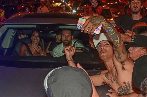 Lionel Messi Despidió Su Gran Año Con Una Fiesta En Rosario La