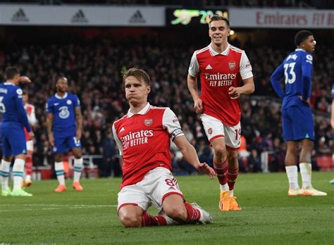 Đè Bẹp Chelsea Arsenal đòi Lại Ngôi đầu Bảng Từ Man City Báo Dân Trí