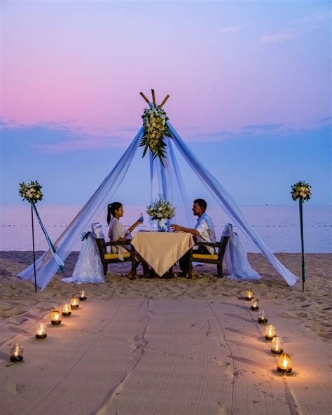 7 Ways To Have A Luxury Beach Wedding On A Budget