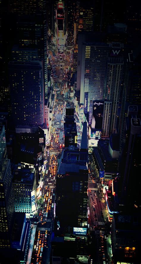 Times Square Night - The iPhone Wallpapers