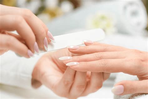 10 Astuces Pour Avoir Des Ongles Beaux Et Forts LDesign Nail