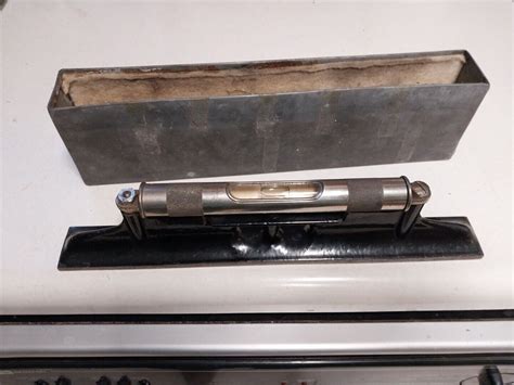 L S STARRETT Co MACHINISTS LEVEL W Metal BOX VINTAGE 12 HAND TOOL