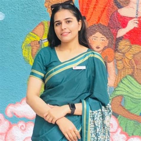 Ekta New Delhi Lady Shri Ram College Graduate Du 12th Topper All