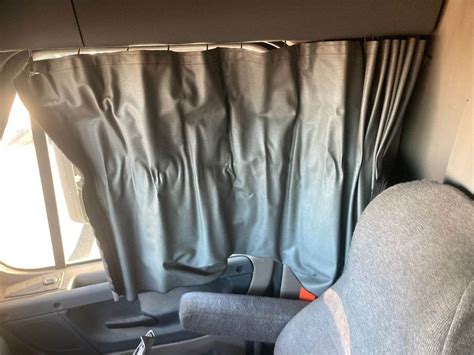 2013 Freightliner Cascadia Interior Curtain For Sale Kansas City Mo