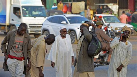 طرفا النزاع المسلح في السودان يوافقان على فتح مسارات آمنة للحالات