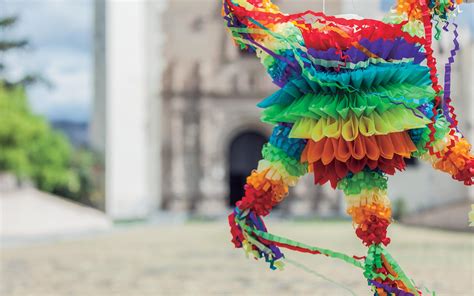 Las Piñatas En México Tradición Mestiza — Dmx32