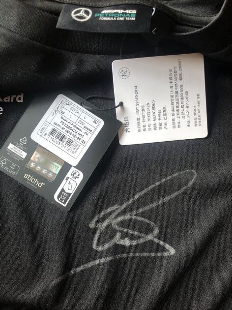 Mercedes Amg F Team Official T Shirt Signed By Lewis Hamilton