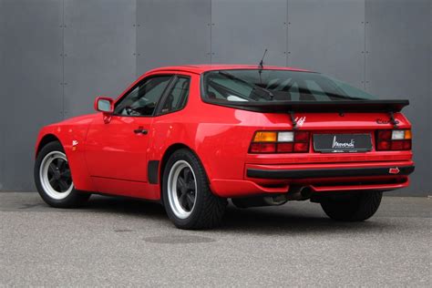 1985 - PORSCHE 944 TURBO | Fabricante PORSCHE | PlanetCarsZ