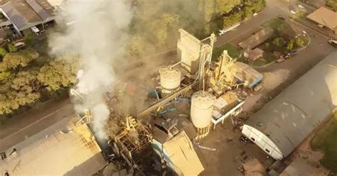 Suben A Siete Los Muertos Por La Explosi N De Un Silo En Una