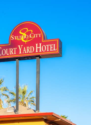 Studio City Hotels | Official Website | Studio City Courtyard