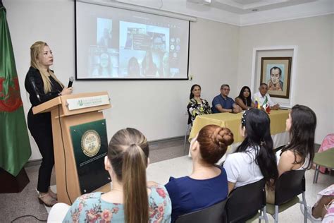 Primera Estudiante De Unisim N Graduada Con Doble Titulaci N Sim N