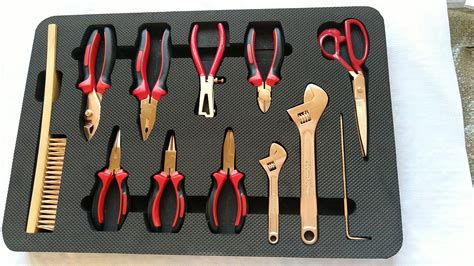 Eod Tool Kit 36 Pieces Non Magnetic Stanag 2897 Eod Annex C Copper