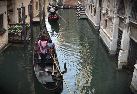 Venice Gondola Serenade On The Grand Canal Getyourguide