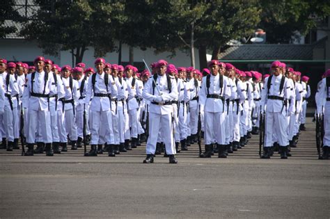 PRAJURIT PENJAGA LANGIT DAN BUMI IKUTI UPACARA HARI KESAKTIAN PANCASILA