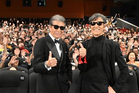 舘ひろし「体力が持てば」続編に意欲 映画「帰ってきた あぶない刑事」大阪先行上映会 シネマ写真ニュース 日刊スポーツ