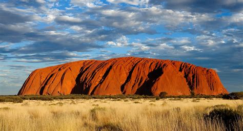 Where is the Uluru formation located?