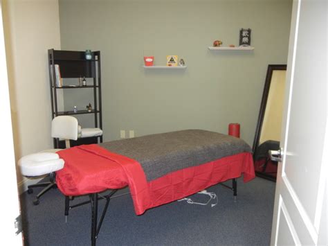 Book A Massage With Renitas Massage And Bodywork At The Body Spa