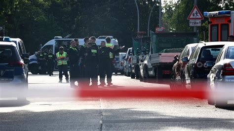 Berlin Spandau Mann Auf Gehweg Erschossen Polizeigewerkschaft