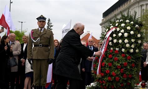 One month anniversary of the Smolensk disaster Kaczyński wanted to