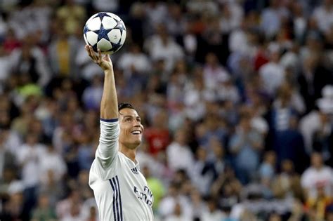 Cristiano Ronaldo El Hombre De Los 100 Goles En Champions League La Opinión