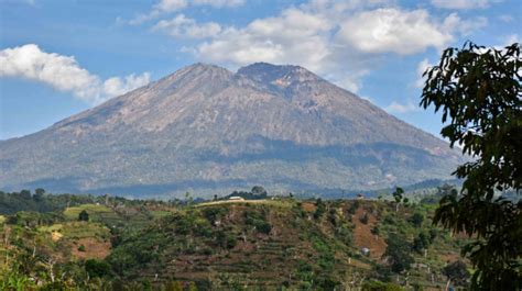 Pendakian Gunung Rinjani Lombok Akan Dibuka Kembali Mulai 1 April 2023