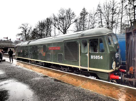 Uk Class 24 Diesel D5054 24054 Phil Southern Built 19 Flickr