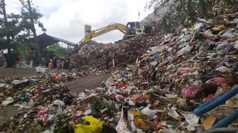 Gegara Alat Berat Rusak Sampah TPA Peh Jembrana Jadi Seperti Ini