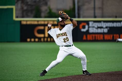 Joliet Slammers Pro Baseball Fueling Joliets Love For Americas