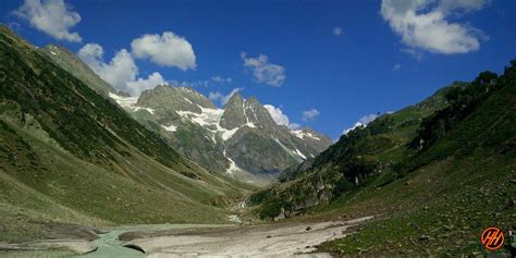 Kolahoi Glacier Trek Lidder Valley Trek In Kashmir