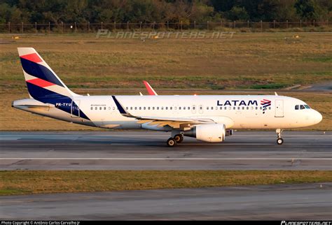 Pr Tyu Latam Airlines Brasil Airbus A Wl Photo By Ant Nio