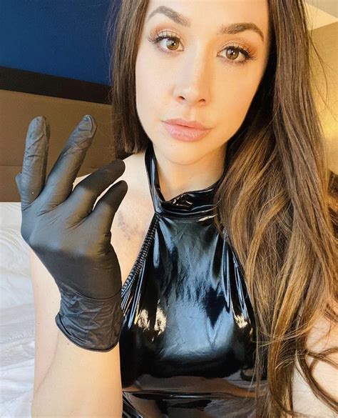 Pin By Mask And Glove On Black Nitrile Gloves Vinyl Clothing Medical Glove Fetishwear