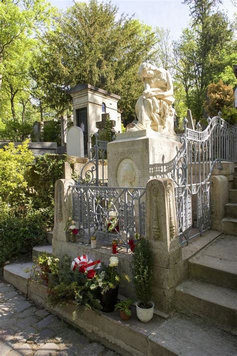 Cimetiere Du Pere Lachaise Frederic Chopin Editorial Image - Image of ...