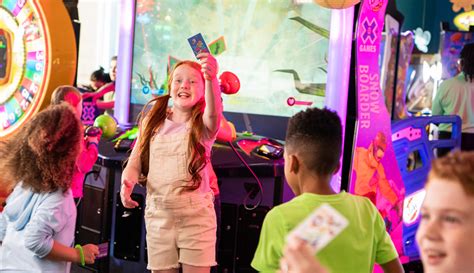 Chuck E Cheese Launches Spring Tastic Celebration