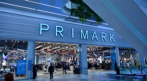 Primark Baisse Le Prix Dune Centaine D Articles Voici La Liste