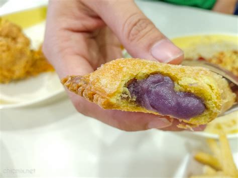 The Jollibee Ube Pie is back for a LIMITED TIME! - Chic Mix