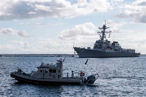 DVIDS - News - USS Lassen and USS Farragut Return from Deployment