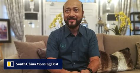 Mukhriz Mahathir Son Of Malaysias Former Pm Remains Defiant Despite