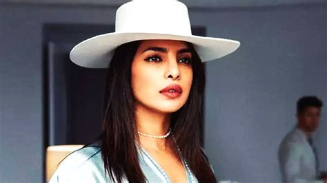 Priyanka Chopra की नोज सर्जरी ने बिगाड़ दिया उनका चेहरा छूट गई थी कई