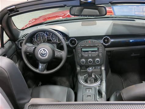 2014 Mazda MX-5 Miata: 84 Interior Photos | U.S. News