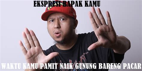 10 Meme Lucu Ekspresi Orangtua Ini Bikin Kamu Tersenyum Kecut