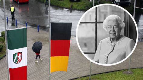 Flaggen In Nrw Auf Halbmast Trauerbeflaggung Zum Tod Der Queen