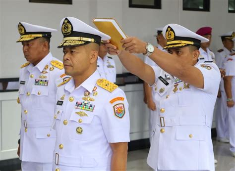 Laksamana Pertama Tni Singgih Sugiarto Jabat Kepala Staf Armada Iii