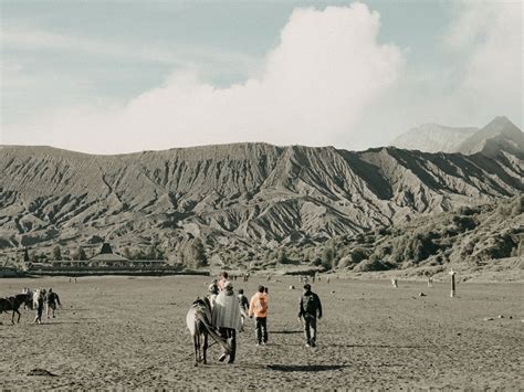 Malang Bromo Ijen Bali Tour 4 Days IJEN CRATER IJEN BLUE FIRE IJEN TOUR